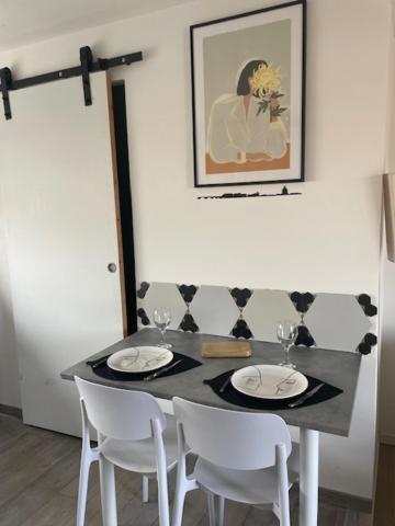 Studio A 15 Mn De Toulouse A Castelginest Exteriör bild